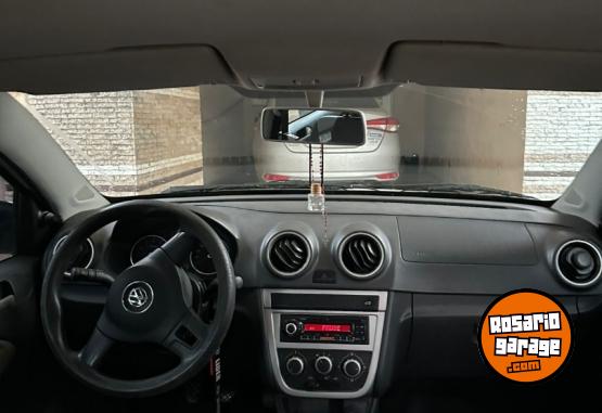 Autos - Volkswagen Voyage 2012 Nafta 246000Km - En Venta