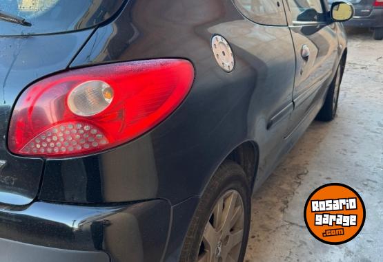 Autos - Peugeot 207 compact 2009 Nafta 209800Km - En Venta