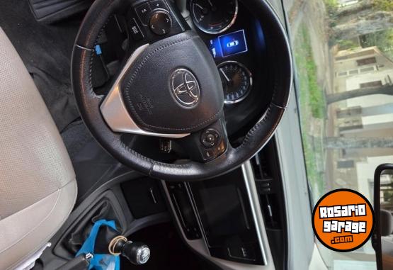 Autos - Toyota COROLLA 2018 Nafta 95000Km - En Venta