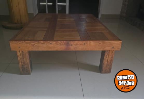 Hogar - Mesa ratona pinotea y parquet - En Venta