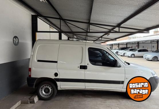 Utilitarios - Citroen berlingo furgon hdi 92 2022 Diesel 270000Km - En Venta