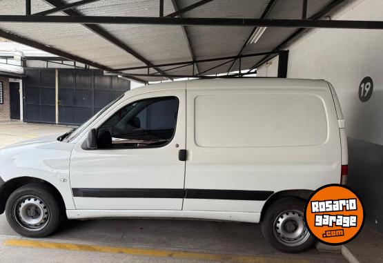 Utilitarios - Citroen berlingo furgon hdi 92 2022 Diesel 270000Km - En Venta