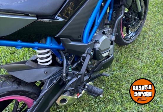 Motos - CF 300nk 2023 Nafta 15000Km - En Venta