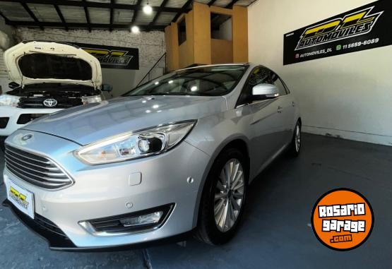 Autos - Ford Focus lll 2017 Nafta 128000Km - En Venta