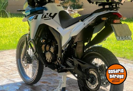 Motos - Voge Rally 300 2024 Nafta 5900Km - En Venta