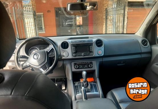 Camionetas - Volkswagen Amarok highline 2015 Diesel 155000Km - En Venta