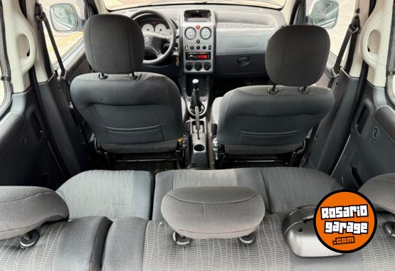 Utilitarios - Citroen BELINGO MULTISPACE 1.6N 2012 Nafta 230000Km - En Venta