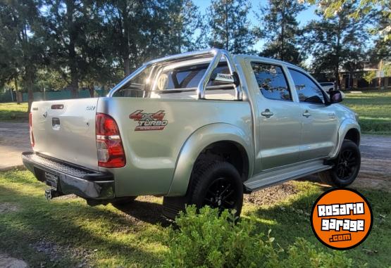 Camionetas - Toyota Hilux 4x4 Srv Autom�tica 2012 Diesel 220000Km - En Venta