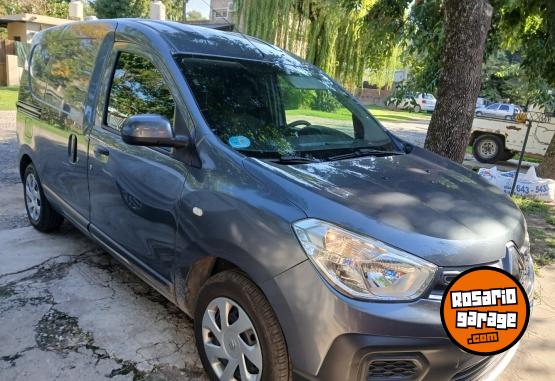 Utilitarios - Renault Kangoo 2018 Nafta 107000Km - En Venta