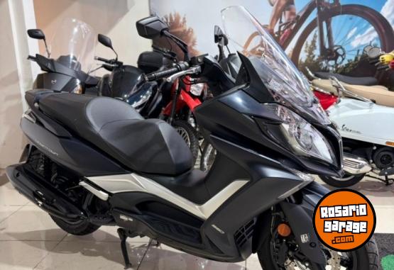 Motos - Kymco DOWNTOWN 350 2023 Nafta 8300Km - En Venta