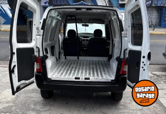 Autos - Citroen berlingo 2020 Diesel 200000Km - En Venta