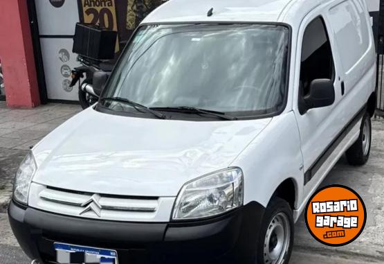Autos - Citroen berlingo 2020 Diesel 200000Km - En Venta