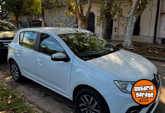Autos - Renault sandero intens 2024 Nafta 60000Km - En Venta