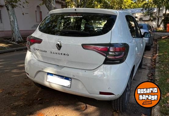 Autos - Renault sandero intens 2024 Nafta 60000Km - En Venta