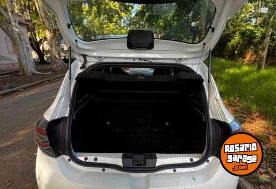 Autos - Renault sandero intens 2024 Nafta 60000Km - En Venta