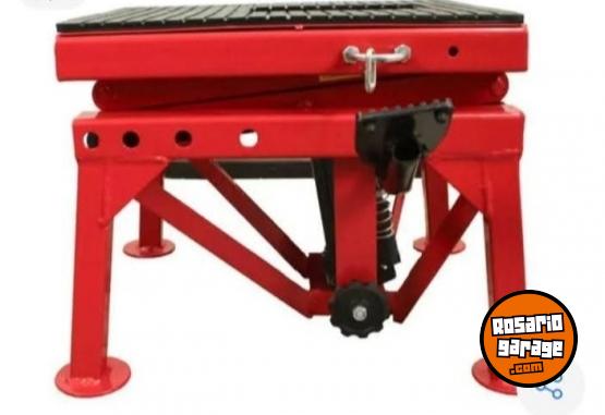 Accesorios para Motos - Banco hidraulico casi nuevo - En Venta