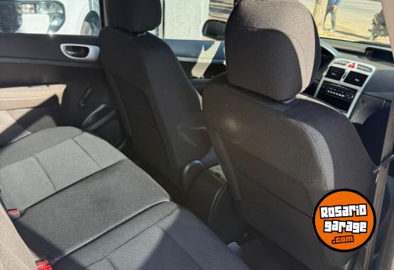 Autos - Peugeot 307 2010 Nafta 179000Km - En Venta