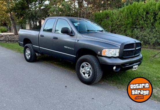 Camionetas - Dodge RAM 2500 QUADCAB 4X4 AT 2005 Diesel 280000Km - En Venta