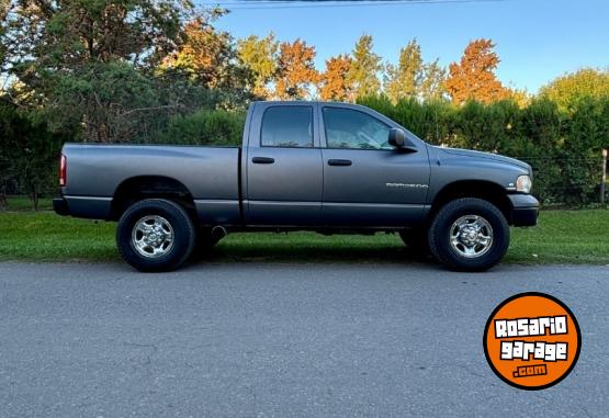Camionetas - Dodge RAM 2500 QUADCAB 4X4 AT 2005 Diesel 280000Km - En Venta