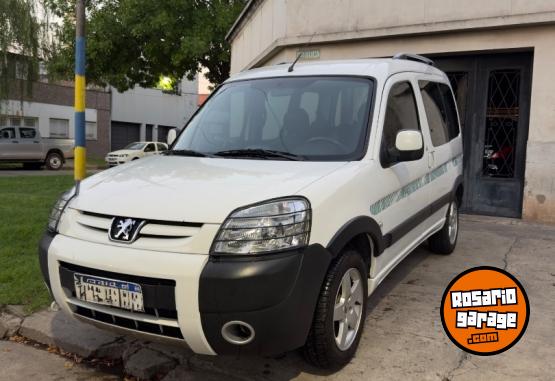 Utilitarios - Peugeot Partner PATAGONICA 2017 Diesel 145000Km - En Venta