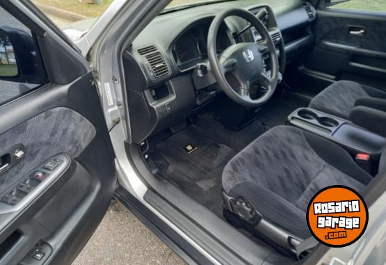 Camionetas - Honda CRV LX 2006 Nafta 230000Km - En Venta