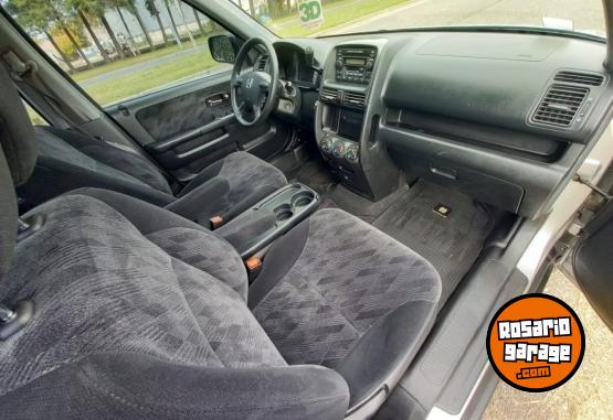 Camionetas - Honda CRV LX 2006 Nafta 230000Km - En Venta