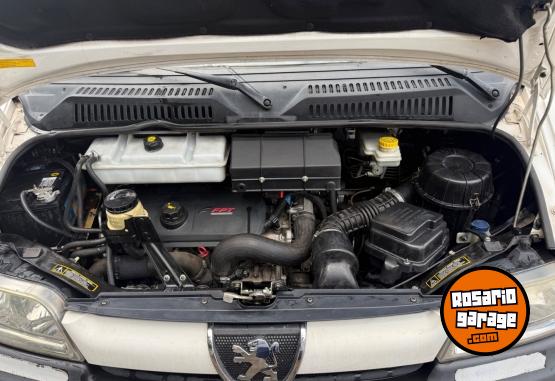 Utilitarios - Peugeot Peugeot boxer 350 2.3 hdi 2014 Diesel 160000Km - En Venta