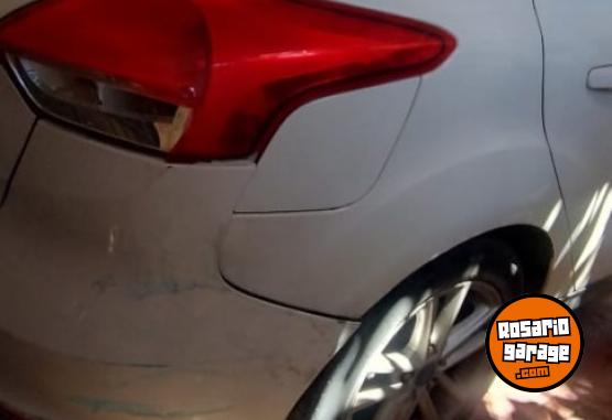 Autos - Ford Focus SE Plus 2018 Nafta 75000Km - En Venta
