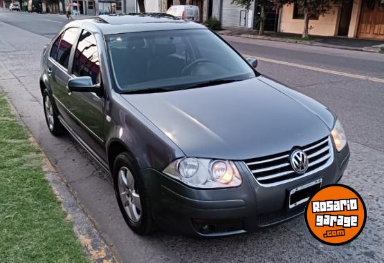 Autos - Volkswagen Bora 2011 Nafta 275000Km - En Venta