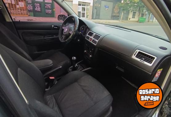 Autos - Volkswagen Bora 2011 Nafta 275000Km - En Venta