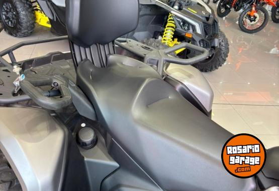 Cuatris y UTVs - Can Am OUTLANDER 700 MAX XT 2024  1200Km - En Venta