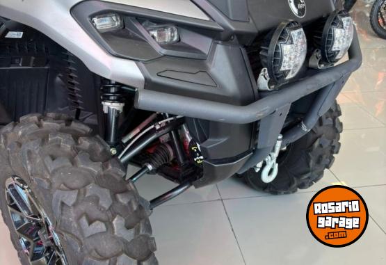 Cuatris y UTVs - Can Am OUTLANDER 700 MAX XT 2024  1200Km - En Venta