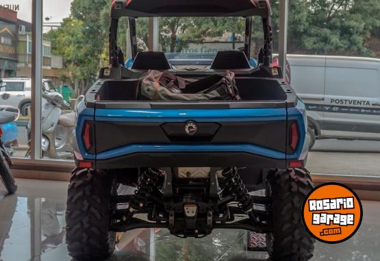 Cuatris y UTVs - Can Am COMMANDER XT 1000 R 2023  1Km - En Venta