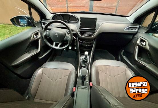 Autos - Peugeot 2008 ACTIVE MT 1.6T 2018 Nafta 66000Km - En Venta