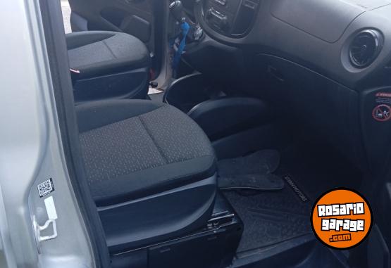 Utilitarios - Mercedes Benz Vito 2022 Diesel 106000Km - En Venta