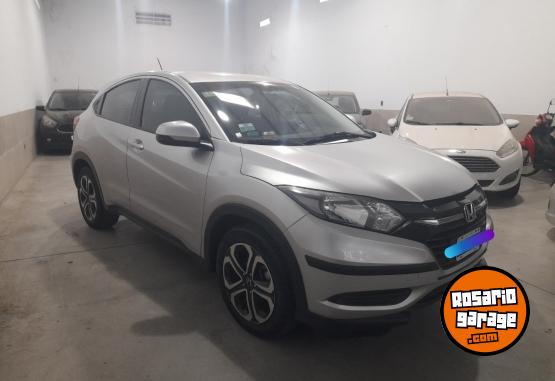 Autos - Honda Hrv 2015 Nafta 92000Km - En Venta