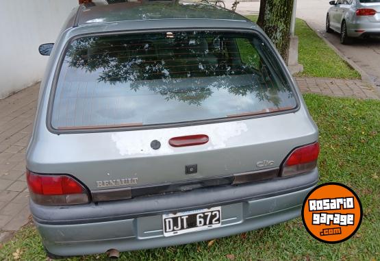 Autos - Renault Clio 1 2000 Diesel 249000Km - En Venta