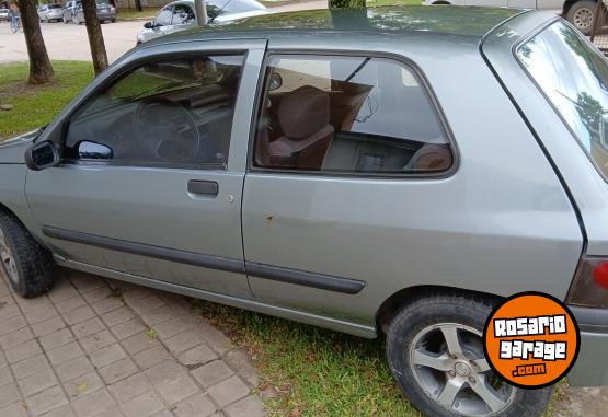 Autos - Renault Clio 1 2000 Diesel 249000Km - En Venta