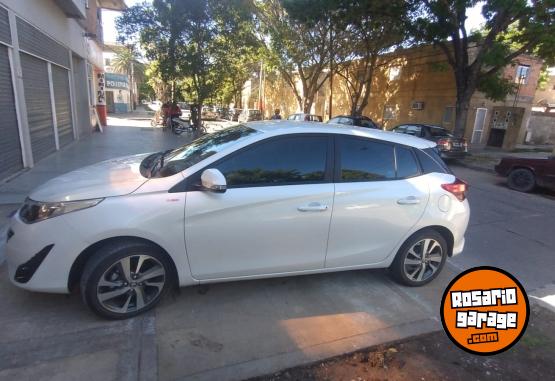 Autos - Toyota YARIS XLS PACK CVT 2021 Nafta 33000Km - En Venta