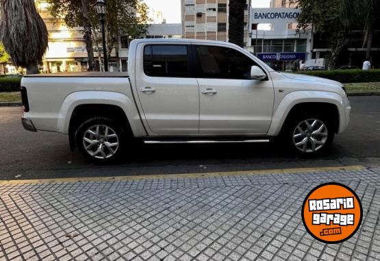 Camionetas - Volkswagen AMAROK V6 3.0 HIGHLINE 2021 Diesel 155000Km - En Venta