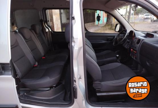 Utilitarios - Peugeot PARTNER 2017 GNC 150000Km - En Venta