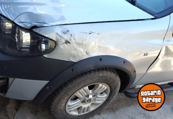 Utilitarios - Fiat Strada adventure 2006 GNC 266000Km - En Venta