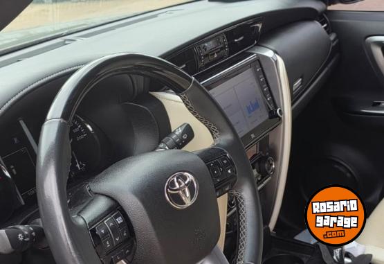 Camionetas - Toyota Sw4 DIAMOND 2022 Diesel 109500Km - En Venta