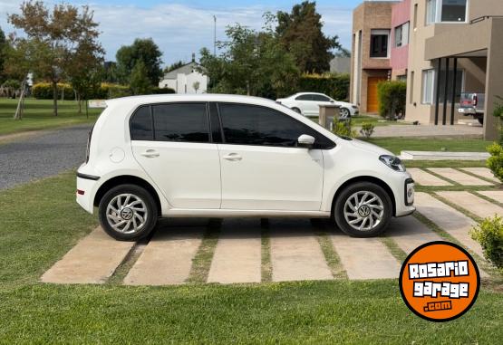 Autos - Volkswagen Up High 2017 Nafta 82000Km - En Venta