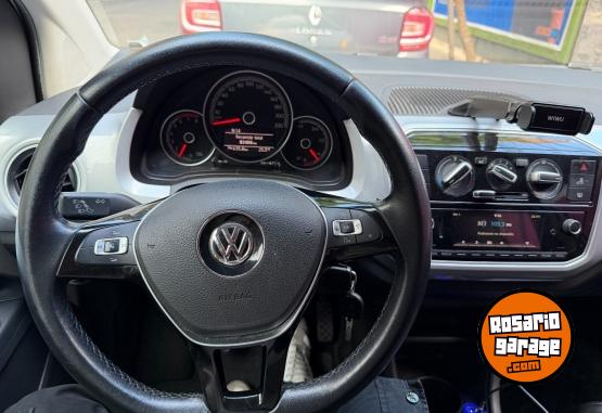 Autos - Volkswagen Up High 2017 Nafta 82000Km - En Venta