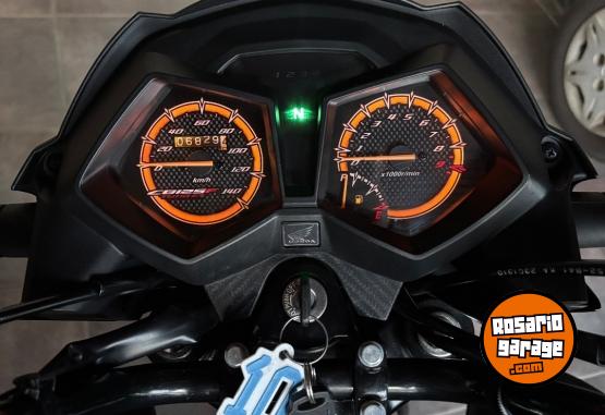 Motos - Honda Cb 125dlx 2023 Nafta 7400Km - En Venta