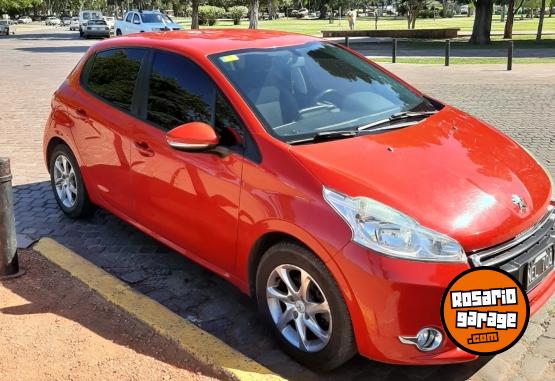 Autos - Peugeot 208 Allure Touchscreen 2013 Nafta 95100Km - En Venta
