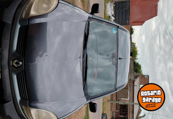 Utilitarios - Renault Kangoo confort 1.6 k4 2012 Nafta 258500Km - En Venta