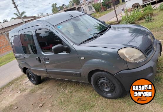 Utilitarios - Renault Kangoo confort 1.6 k4 2012 Nafta 258500Km - En Venta