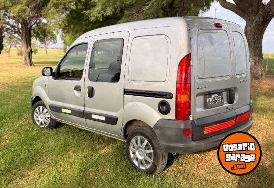 Utilitarios - Renault Kangoo confort 5as 2015 GNC 157000Km - En Venta